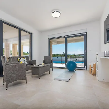 Βίλα Malusy Zadarvillas