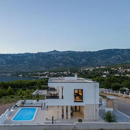 Βίλα Malusy Zadarvillas