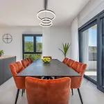 Malusy Zadarvillas *