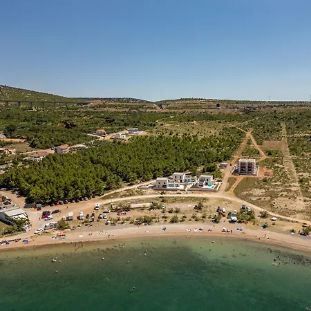 Malusy Zadarvillas *