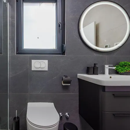 Malusy Zadarvillas 洛瓦尼斯卡