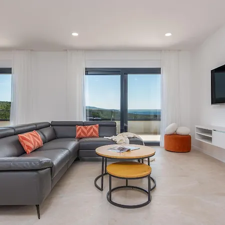 Malusy Zadarvillas 别墅 洛瓦尼斯卡