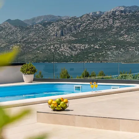 Malusy Zadarvillas 别墅 *