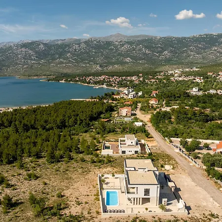Malusy Zadarvillas *