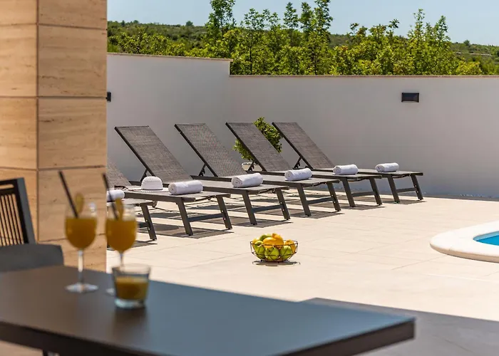 Malusy Zadarvillas * Rovanjska