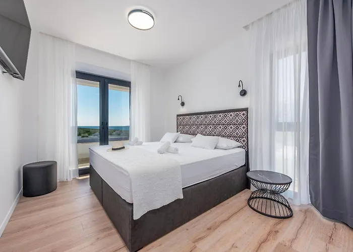 Malusy Zadarvillas וילה רובנסקה