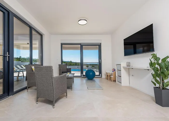 Malusy Zadarvillas וילה